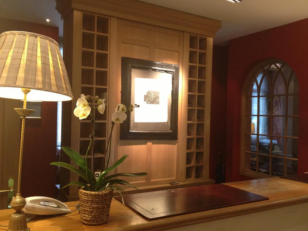 Hotel Adler Madrid Exterior foto