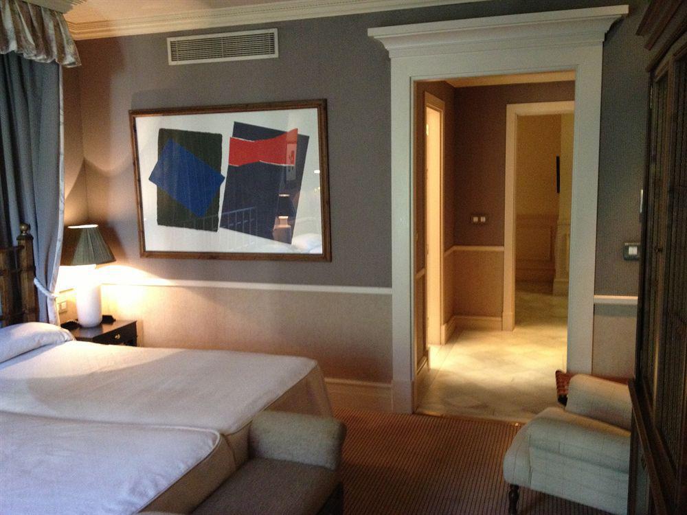 Hotel Adler Madrid Exterior foto